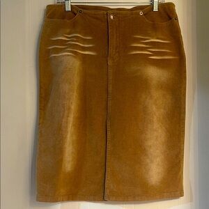 QPD Woman’s Distressed Brown Corduroy Pencil Skirt. Size 11